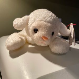 Retired Ty beanie baby, Fleece the baby lamb.